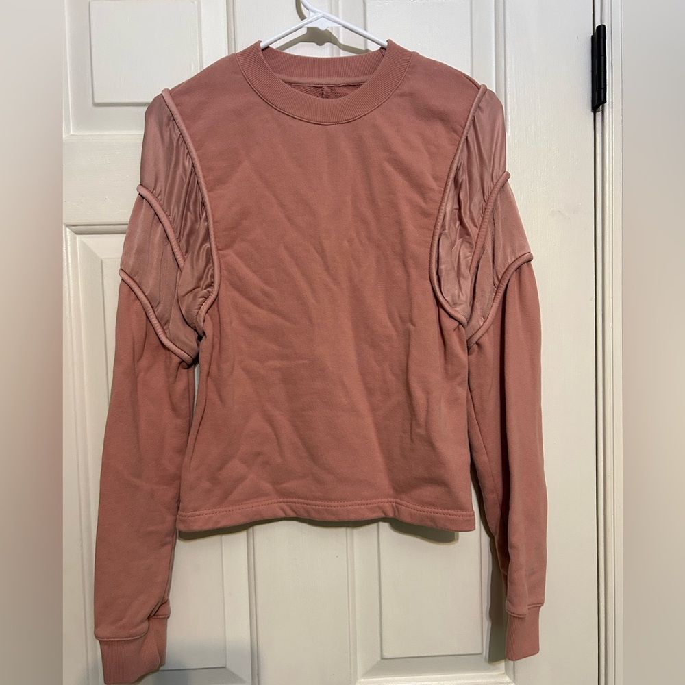 R+A sweatshirt womens size xs